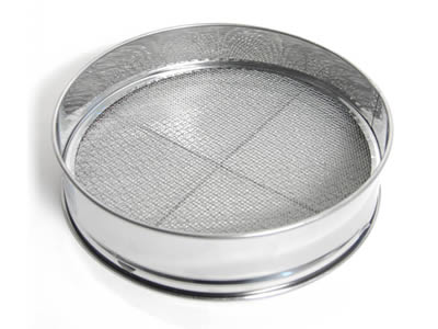 There is a filter sieve made of inconel 625 wire mesh with stainless steel frame.